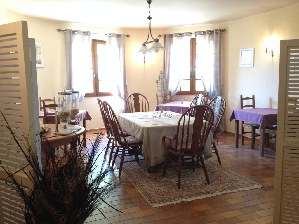 Logis Du Comte Bed and Breakfast Suze-la-Rousse Εξωτερικό φωτογραφία