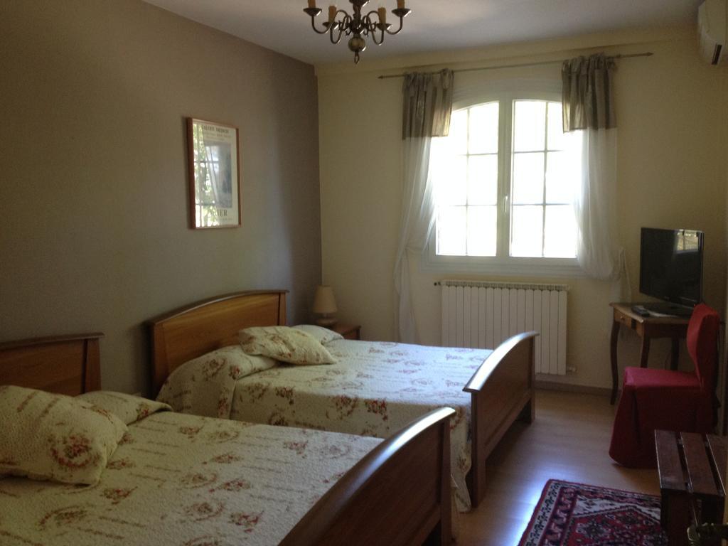 Logis Du Comte Bed and Breakfast Suze-la-Rousse Εξωτερικό φωτογραφία