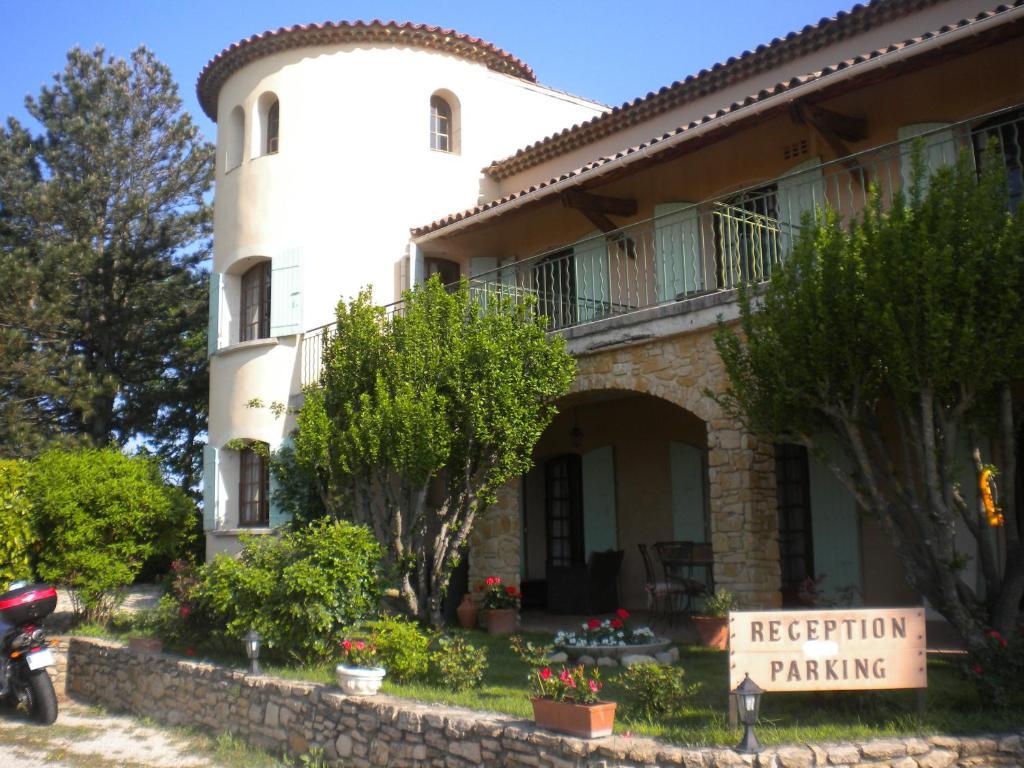 Logis Du Comte Bed and Breakfast Suze-la-Rousse Εξωτερικό φωτογραφία